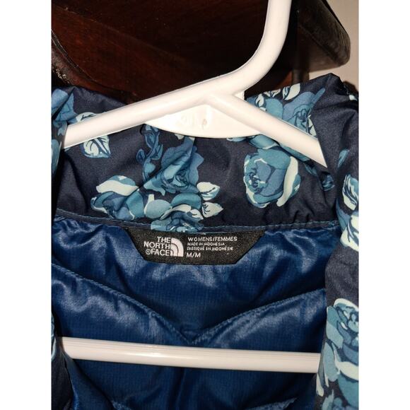 The North Face 550 Down Vest Womens Medium Blue Floral Print Full Zip Puffer - Picture 3 of 4